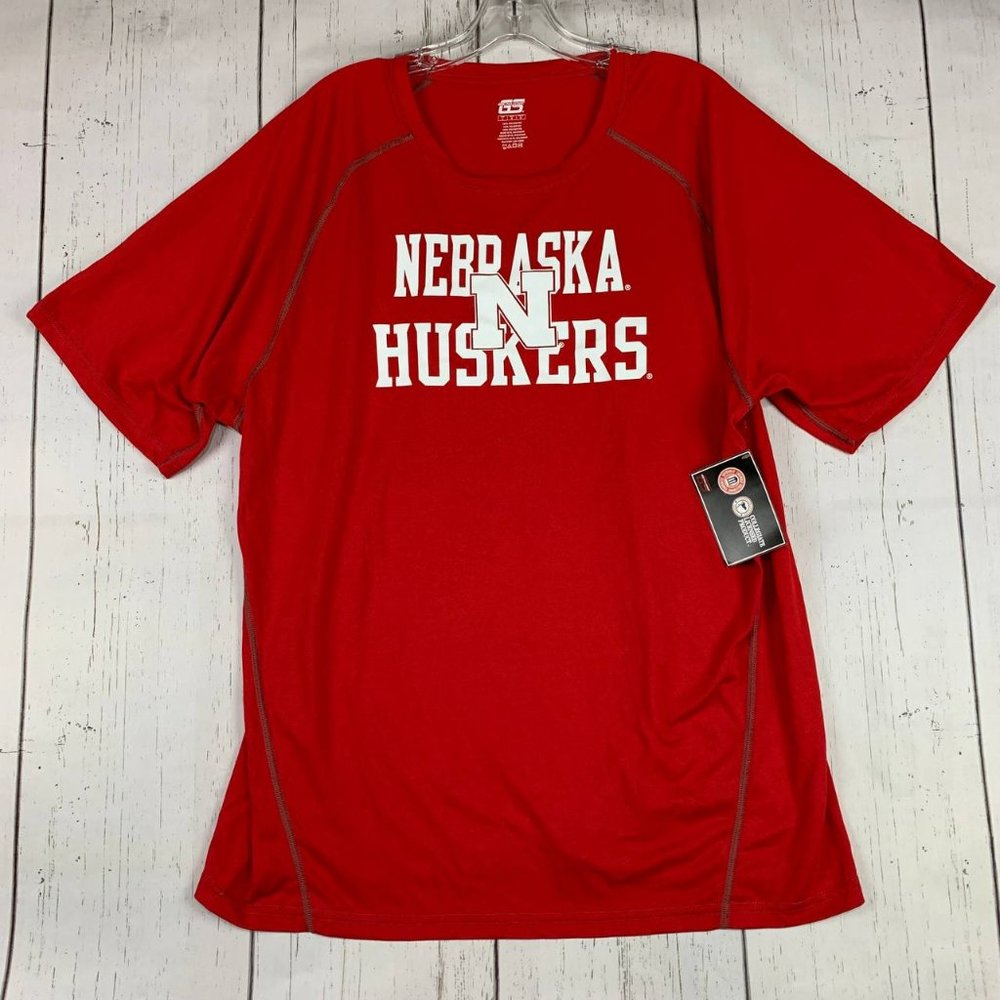 Nebraska Cornhuskers NCAA Large Genuine Stuff Casual T-Shirt Red New Men